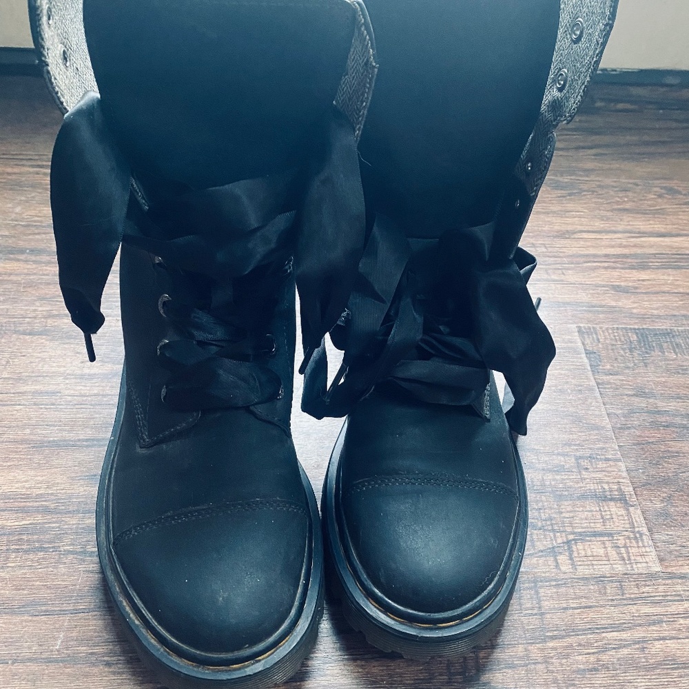 Womens Dr Martens